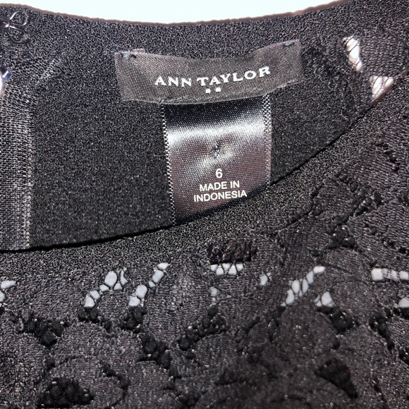 Ann Taylor black lace peplum blouse. Size 6 - Picture 2 of 3